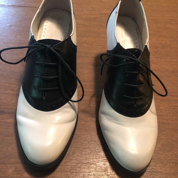 BOGO 1/2 off SHOE SALE! - Picture 3 of 8